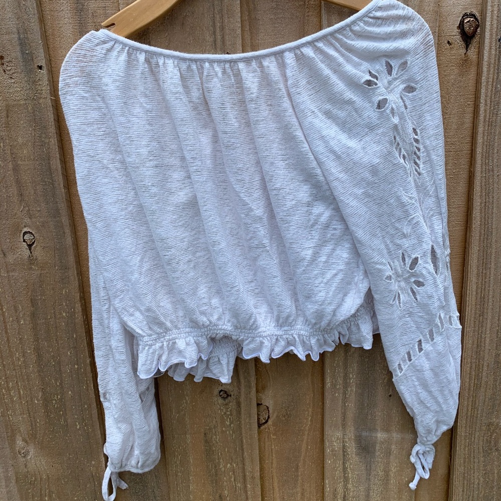 Drawstring eyelet top - Picture 3 of 5
